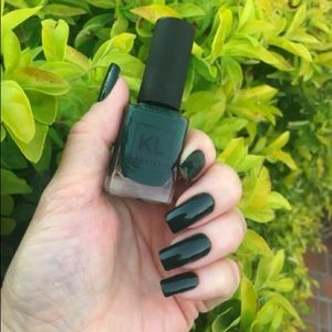 KL Polish company closing shade Central Park